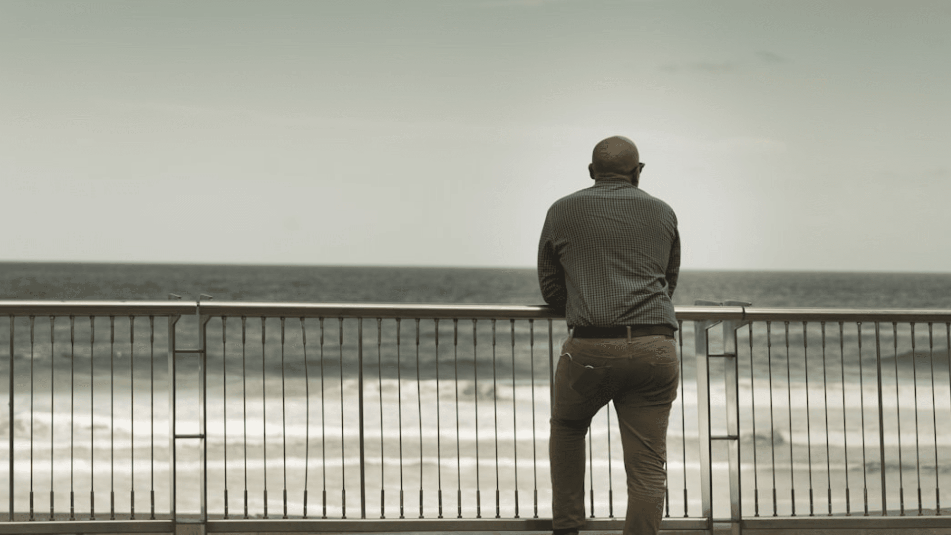 10 Signs of Midlife Crisis and How to Navigate Them